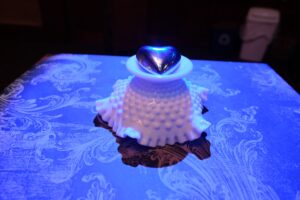 Heart on pedestal